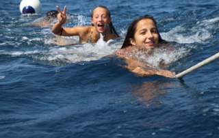 Vacanze in barca a vela per famiglie e genitori single con nord est vela sailing team 2025